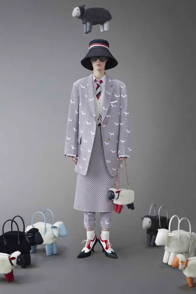 Look 32